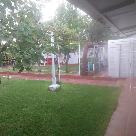 Roni's Place Nea Kallikrateia