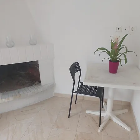 Roni's Place * Nea Kallikrateia