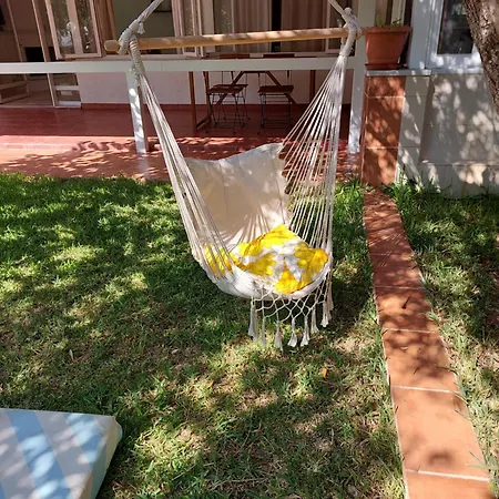 Roni's Place بيت ضيافة