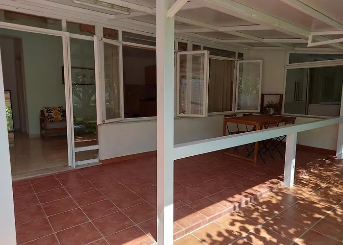 Roni's Place בית הארחה Nea Kallikrateia