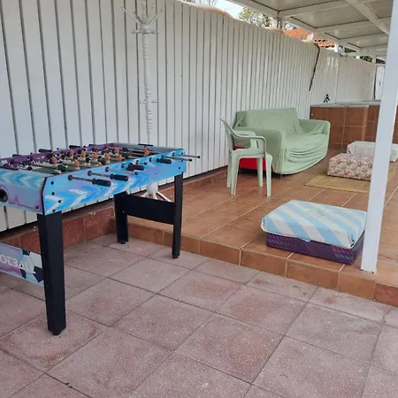 Roni's Place Nea Kallikrateia