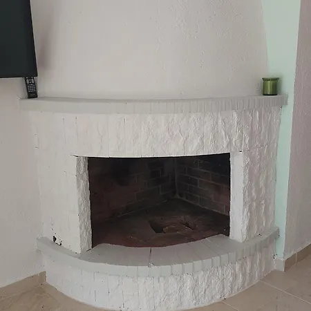 Roni's Place Гостевой дом Nea Kallikrateia