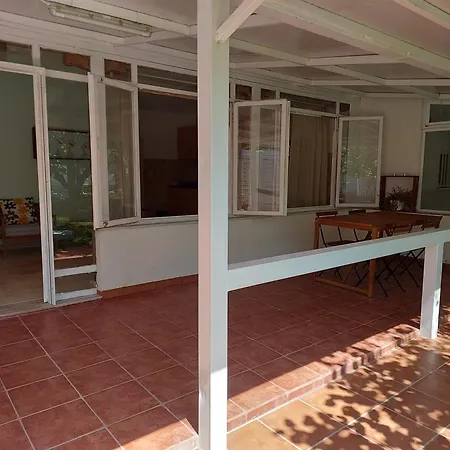 Roni's Place Affittacamere Nea Kallikrateia