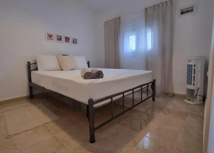 בית הארחה Roni's Place Nea Kallikrateia