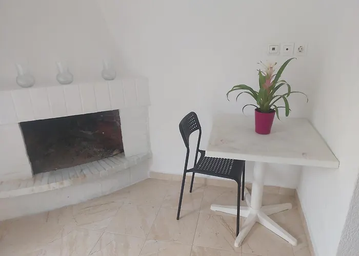 Roni's Place * Nea Kallikrateia