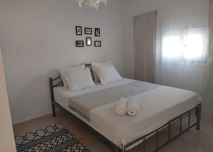 Roni's Place בית הארחה *